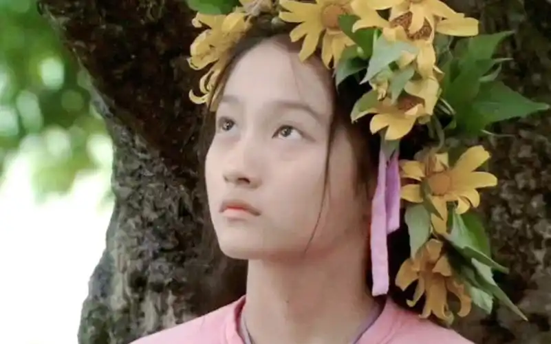 重温妈祖发现关晓彤饰演小妈祖,那就考古一波14岁的彤姐,是不是等比例