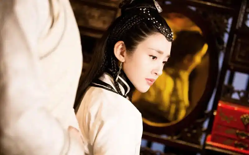 她为乾隆生下一个特殊的女儿,因为宝贝女儿,她杀人都没事