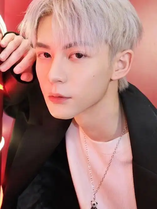 男士微分碎盖发型推荐