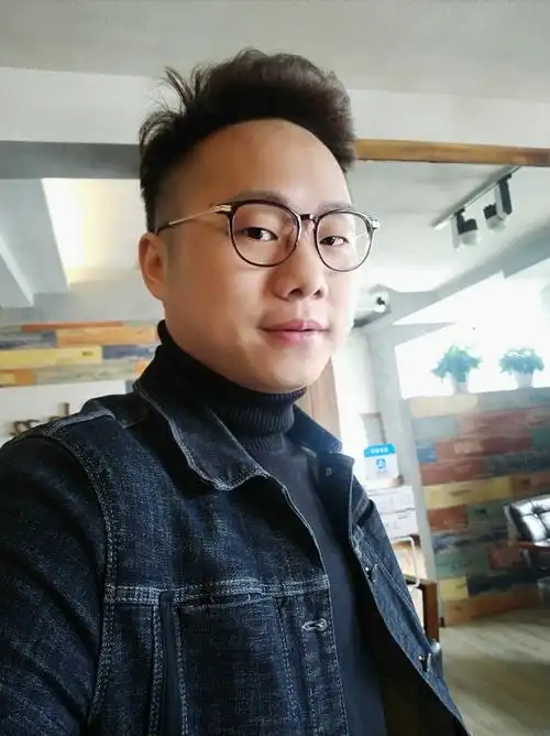 【帅男秀场】冉明 28岁 双鱼座 美发