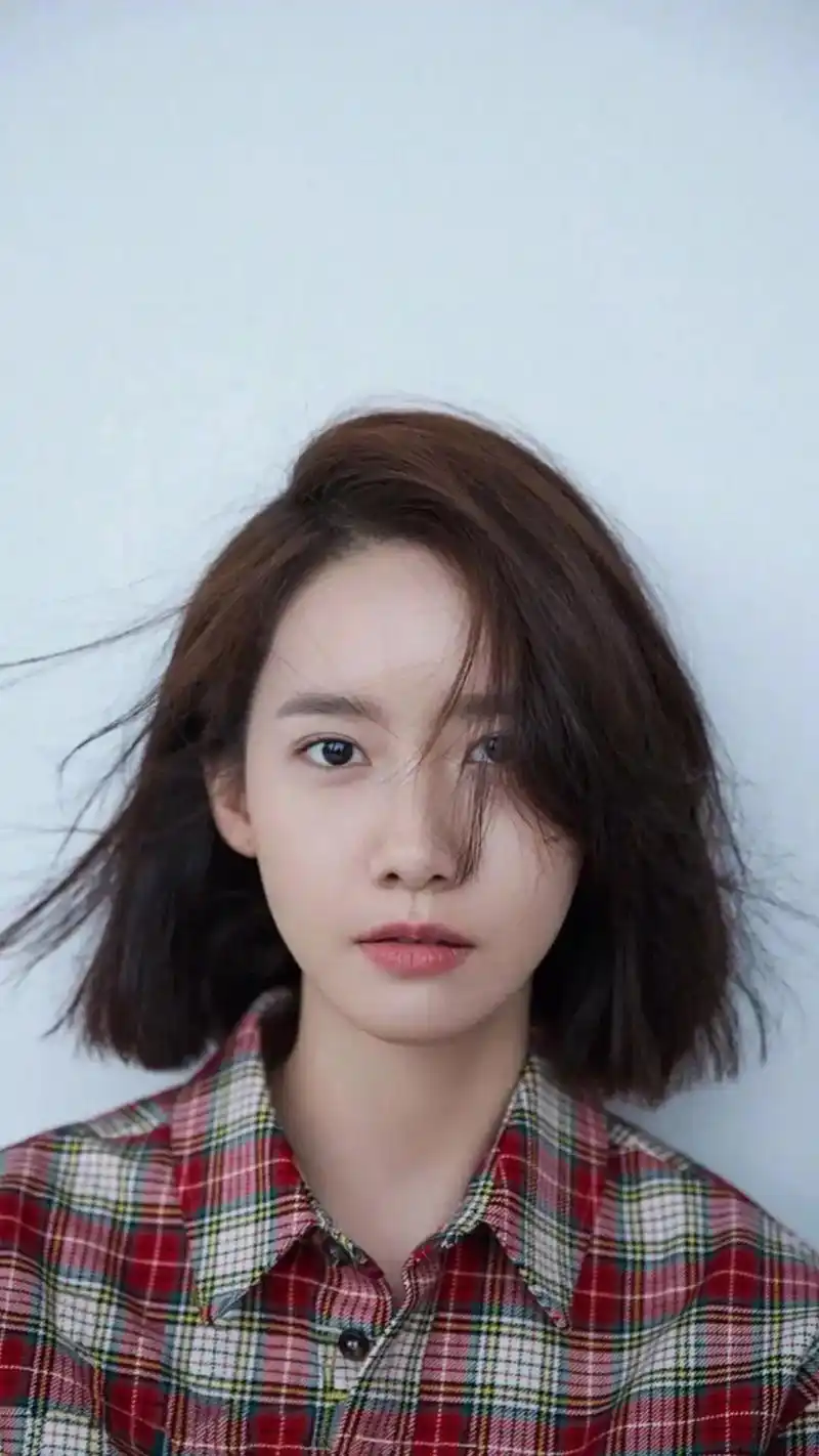 林允儿壁纸.#高清图片 #高清图片 #美图分享 @抖音小助手 - 抖音