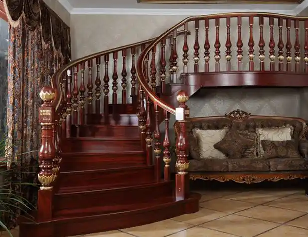 实木楼梯