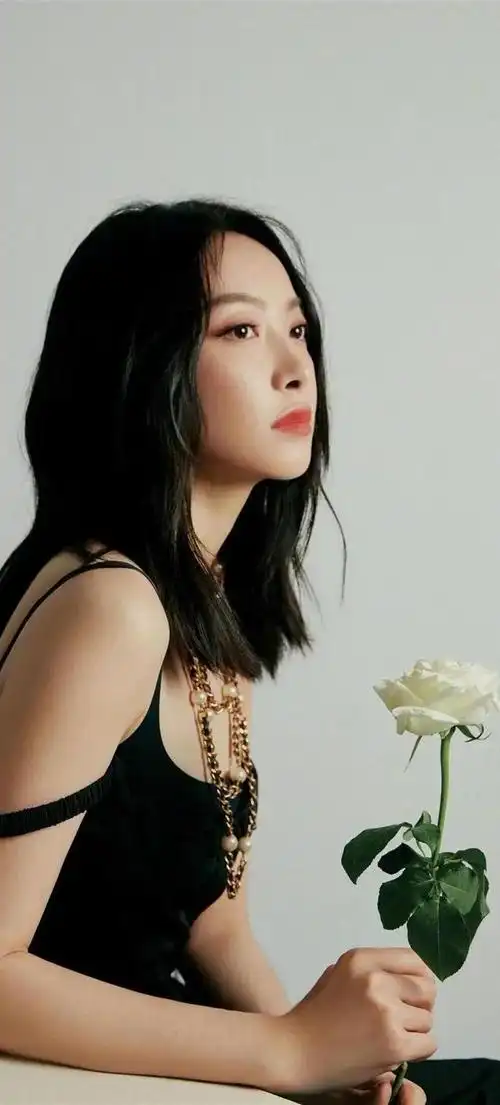 宋茜唯美写真图集_网易订阅