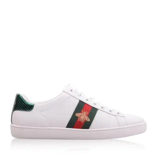 小蜜蜂鞋子是什么牌子