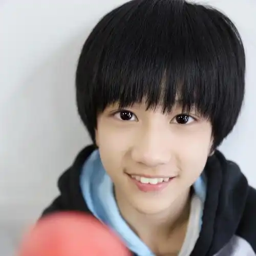 快乐崇拜敖子逸cut