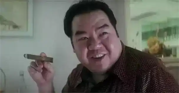 盘点郑则仕九大鬼片,第五部和林正英搭档,第八部看完不敢掏耳朵