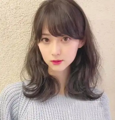 头发染什么颜色好看皮肤黄染发什么颜色好看显白减龄