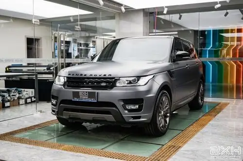 厦门汽车贴膜路虎揽胜运动改色贴膜案例