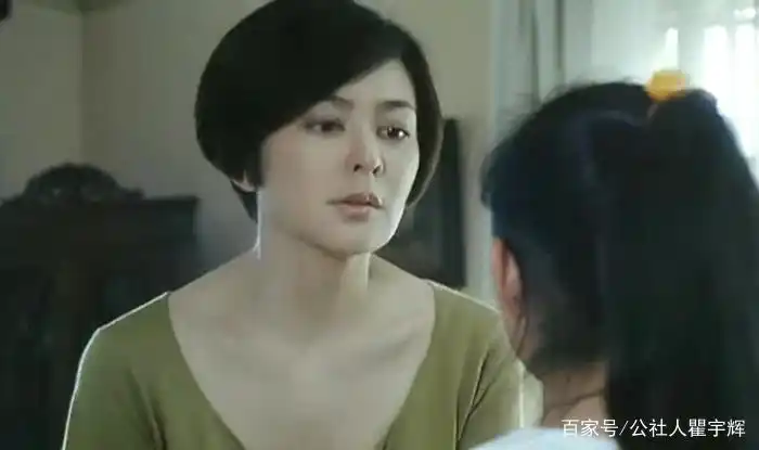 《做头》剧照,关之琳虽然生长于香港,但演起上海女人,却十分有味道.