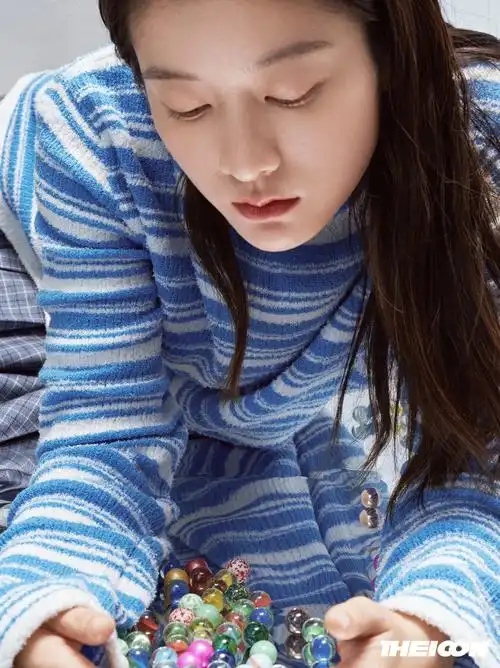 张雪迎身着marni22早春系列