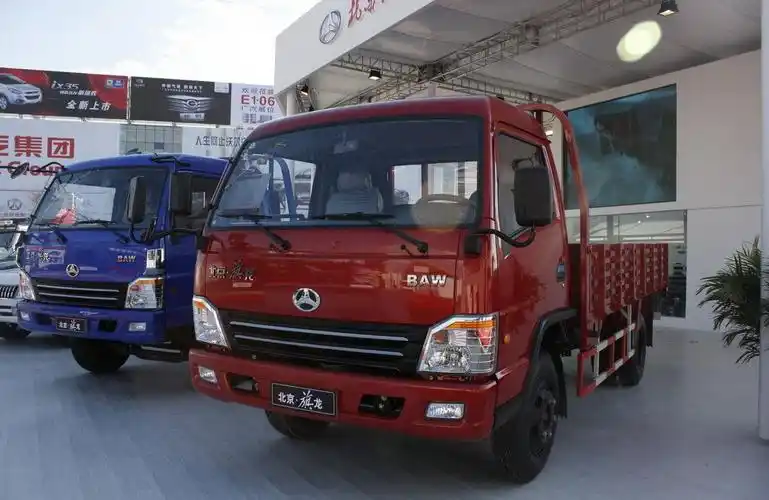 北京旗龙 103马力 4.25米单排栏板轻卡