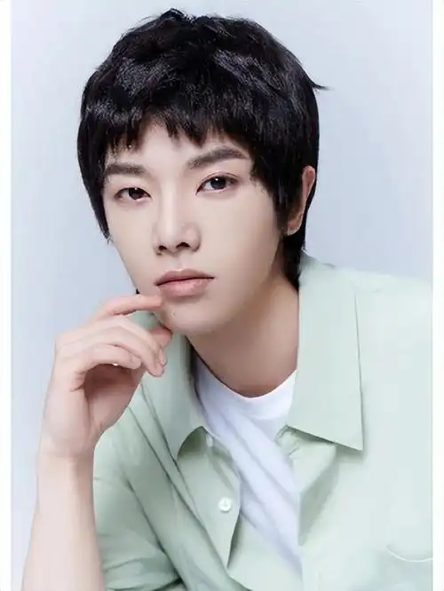 "真爱粉"认为华晨宇绝对堪称音乐界的"奇才".