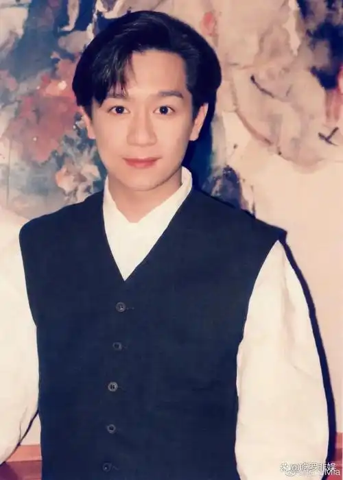 陈浩民为讨好老东家弃月租14万豪宅一家六口回香港定居