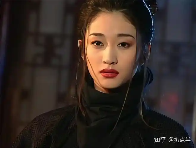 李小冉:成败皆在颜值?因"太美"感情坎坷,48岁活成爽文大女主