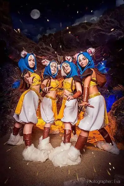 让人再也无法直视的米波五狗齐飞cos图集(3)