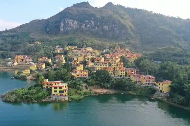 大化新时代新农村美丽常吉新风貌