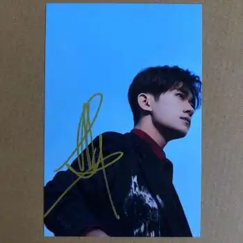 世间有她周边世间有她易烊千玺亲笔签名照周边千纸鹤同款亲签拍立得送