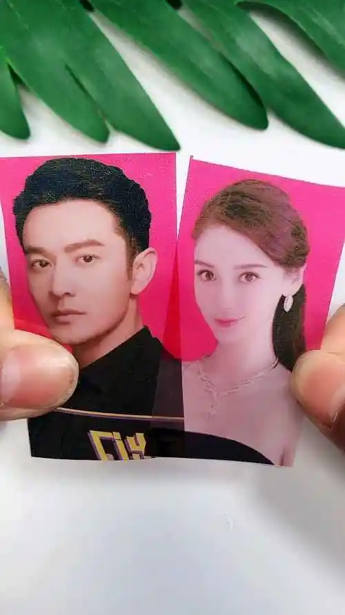 黄晓明杨颖的照片合起来以后就是他们宝宝出生的样子