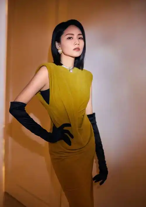 "宝藏女孩""最美快女"- 刘惜君