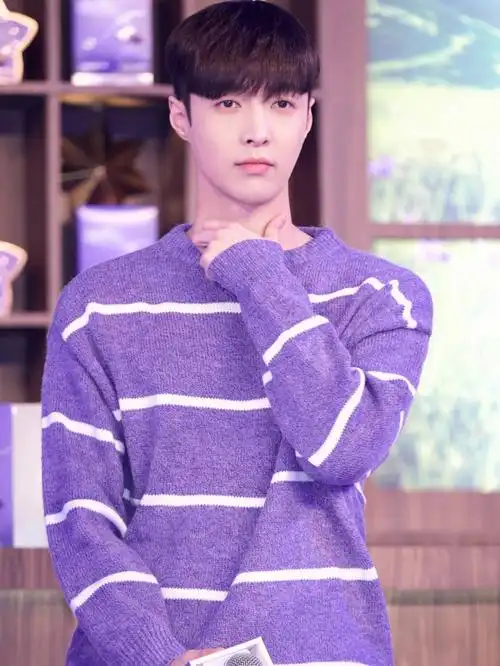 乖乖邻家小哥哥哥#张艺兴壁纸  #张艺兴