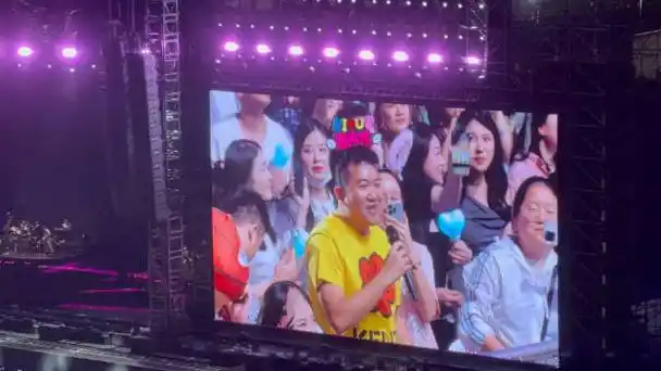 《倒带》 这位粉丝朋友很给力的唱完《我的地盘》#周杰伦福州演唱会