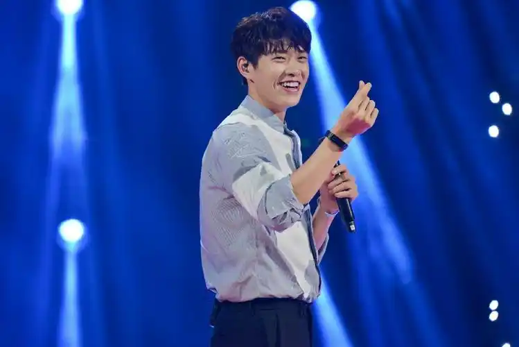 魏大勋 - 堆糖,美图壁纸兴趣社区