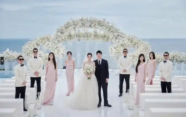 照,四套婚纱尽显风情万种|记者|王力宏|杨丞琳|华语歌手|华语音乐