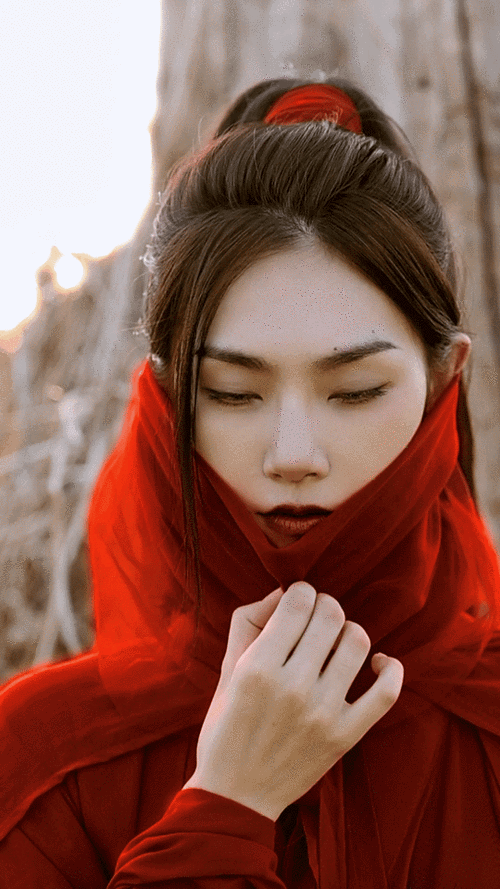 曾可妮红装高马尾好飒##曾可妮古风红衣造型