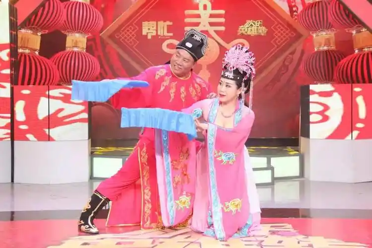 【重防护 不恐慌 不传谣】安安心心宅在家 足不出户看大戏