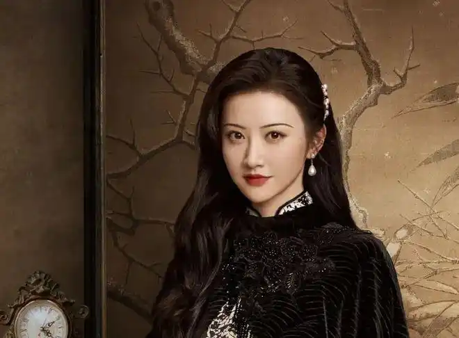 景甜凭借《司藤》口碑翻身,这三点获书粉好评,服化道成为加分项|电视