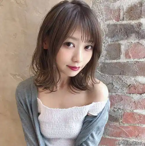 今年很火的十款齐肩发,时尚减龄又显气质,端庄大气又有女人味_发型