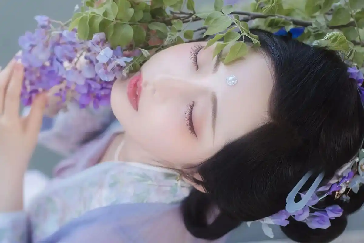 普通女生也能画的汉服妆容.