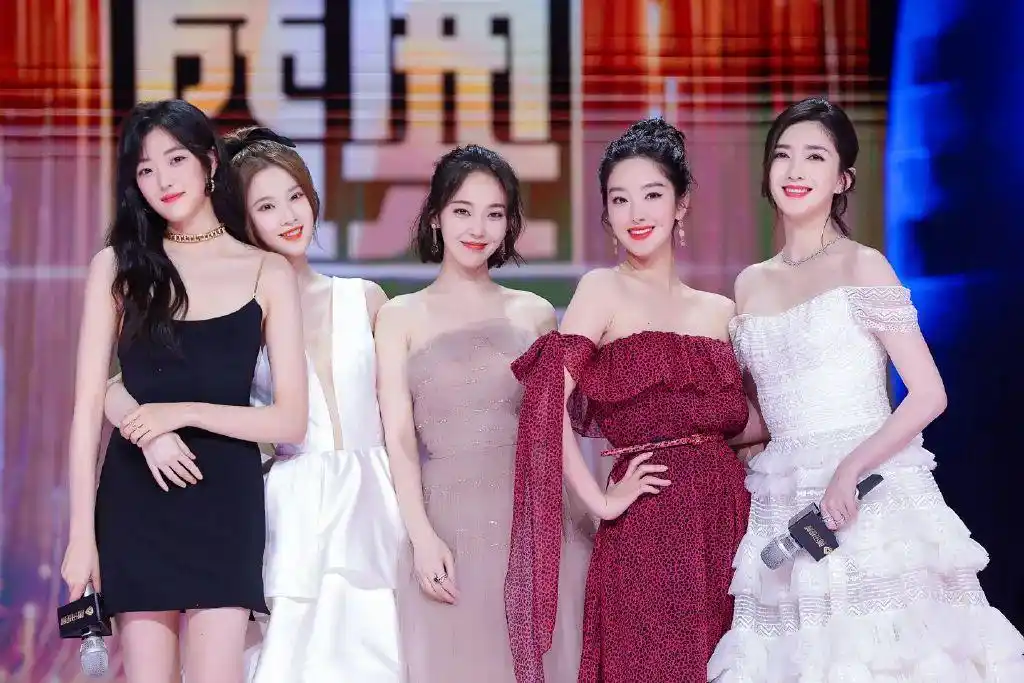 欢乐颂3新五美同框有内味了