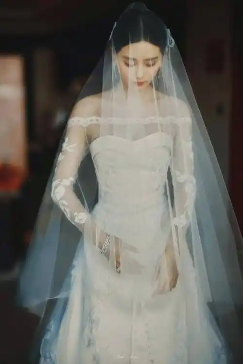 刘诗诗穿婚纱的样子太绝了吧!