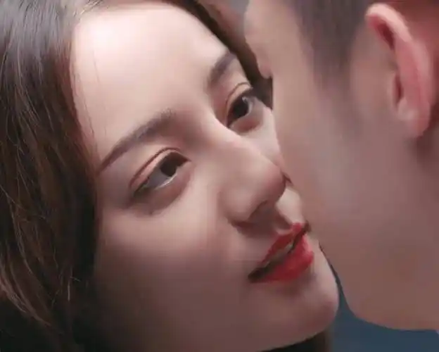 迪丽热巴新剧吻戏太撩人?