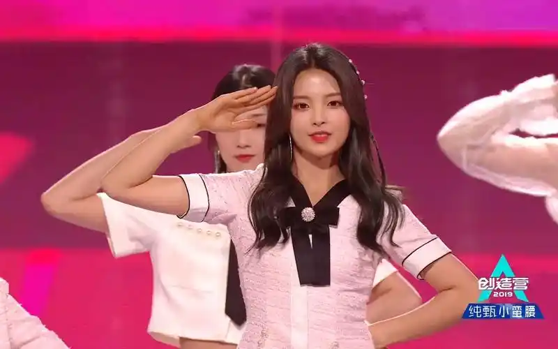 杨超越创造营总决赛现场火箭少女101再跳创造101开口都是满满回忆