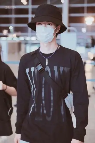 王一博同款帽子别针装饰渔夫帽男女休闲盆帽可折叠遮阳帽潮