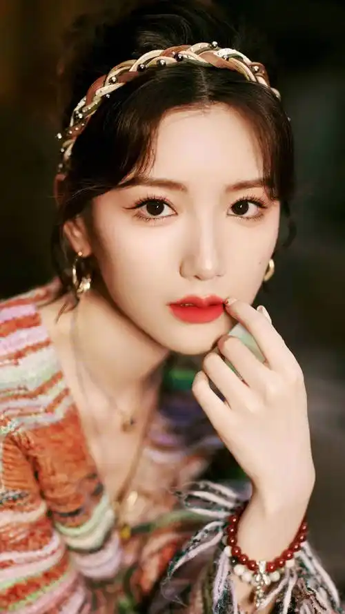 毛晓彤 2023年05月07日 精美图集 睿智_生活_好奇心_独立