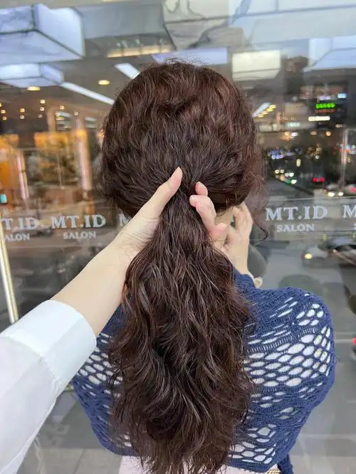 从发根烫的羊毛卷