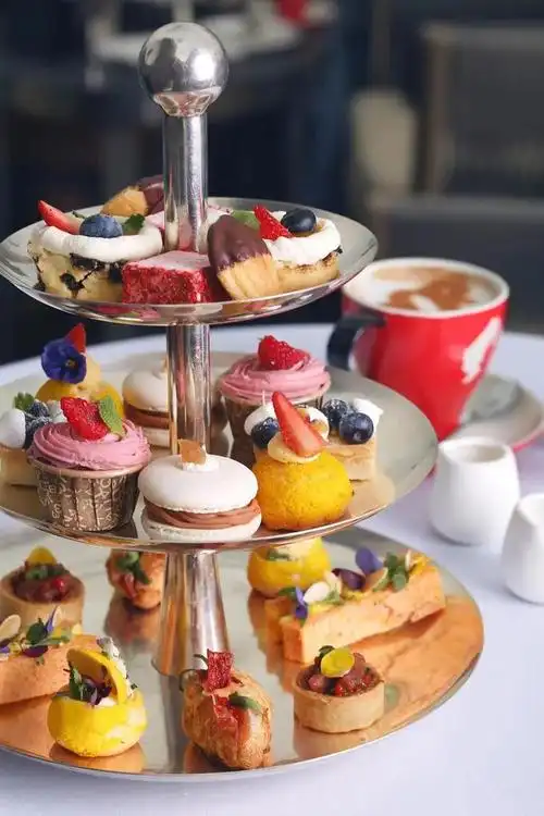 浪漫春日,邀你赴一场露台的下午茶之约|丽思卡尔顿酒店|甜点|酒吧