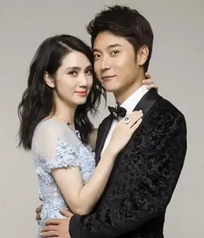 张丹峰,洪欣,还是走到了离婚这一步.两个人官宣离婚,已经没有 - 抖音