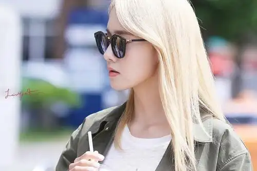 考古金发林允儿清纯蛊系易碎感