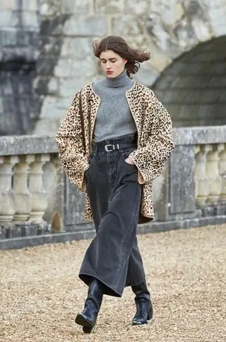 穿搭灵感丨celine2021秋冬女装系列忧郁青春的乌托邦幻梦