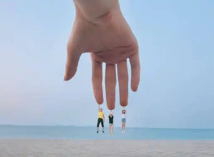 【摄影科普】四十四:如何拍搞笑错位创意照_蚂蚁