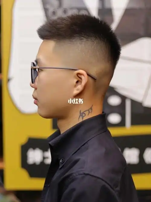 美式圆寸_发型_理发_烫发_寸头_绅士男士理发_潮流_男士理容_潮流发型