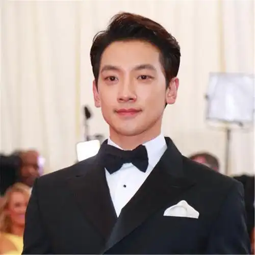 黄景瑜机场看到许魏洲海报(黄景瑜和许魏洲主演上瘾在韩国大火)(4)