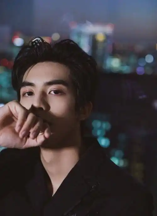 许凯白鹿互相取笑对方关注,是二人恋情出了问题还是开始解绑?