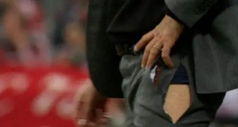 高级黑:齐祖加入露底行列 丁丁才是大场面先生