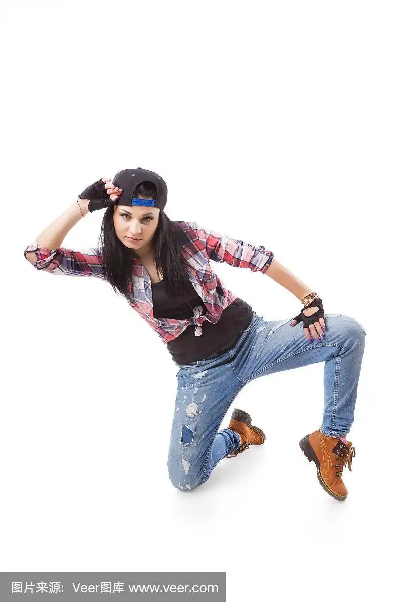 现代街舞女孩在孤立的背景上摆姿势