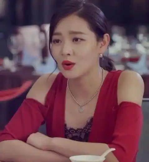 出道17年零绯闻,却因演小三被骂走红,今33岁美成仙女_维维_张嘉译